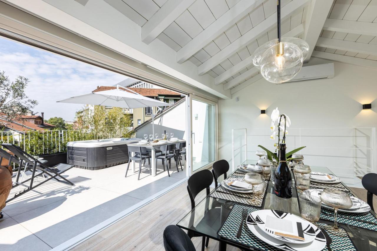 *Villa Olivo*With Private Terrace & Jacuzzi + 3Bedrooms Milan Luaran gambar