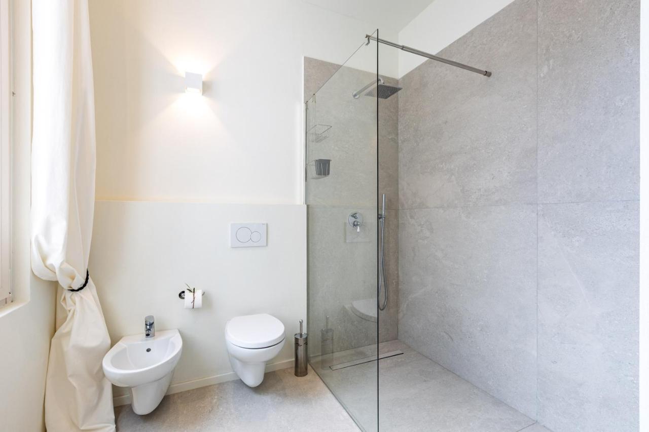 *Villa Olivo*With Private Terrace & Jacuzzi + 3Bedrooms Milan Luaran gambar
